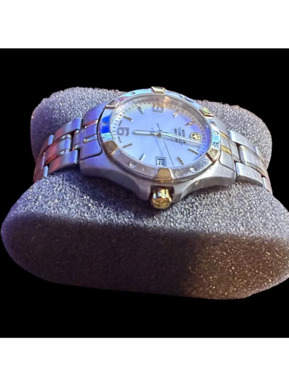 Wenger Swiss Military Mens Watch With Stainless Steel Bracelet & Date Display